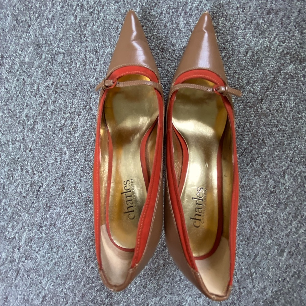 Charles David heels size 6